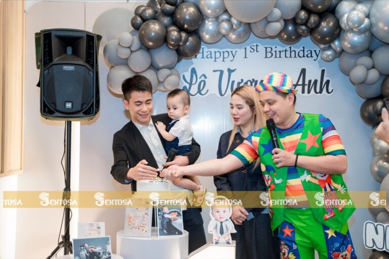 Đặt thêm các dịch vụ khác cho bữa tiệc tổ chức sinh nhật, liên hoan